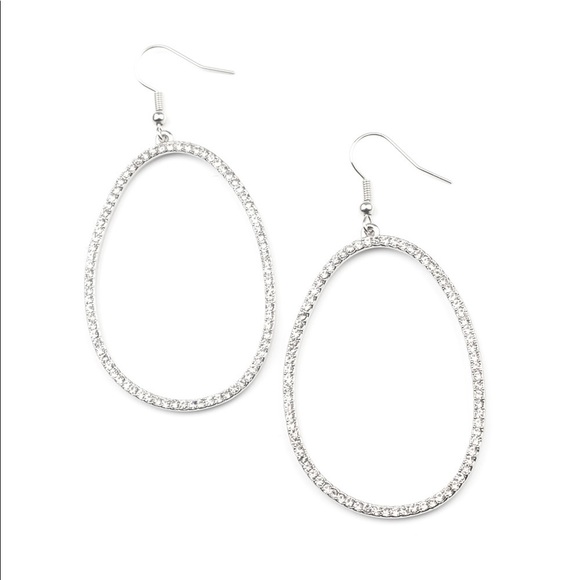 OVAL-ruled! - White Lightweight Earrings